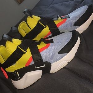 Nike huarache city